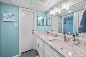Bathroom - Oceanfront Luxury PCB Condo “Happy Days”Edgewater Resort Golf & Beach Chairs Inc (Panama City)