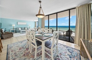 Dining - Oceanfront Luxury PCB Condo “Happy Days”Edgewater Resort Golf & Beach Chairs Inc (Panama City)