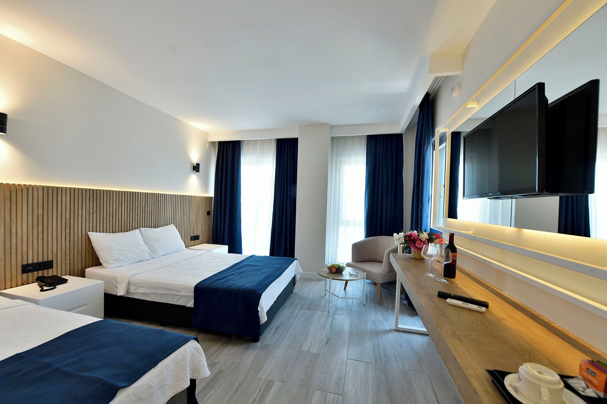Kamar Comfort | Brankas, ruang kerja ramah laptop, dan Wi-Fi gratis