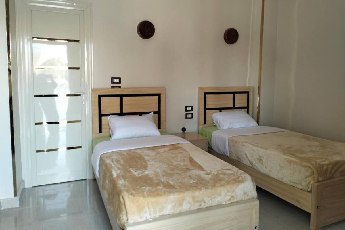 Phòng đôi hoặc 2 giường đơn Deluxe, sân hiên, quang cảnh bãi biển | Phòng cách âm, truy cập Internet không dây miễn phí 