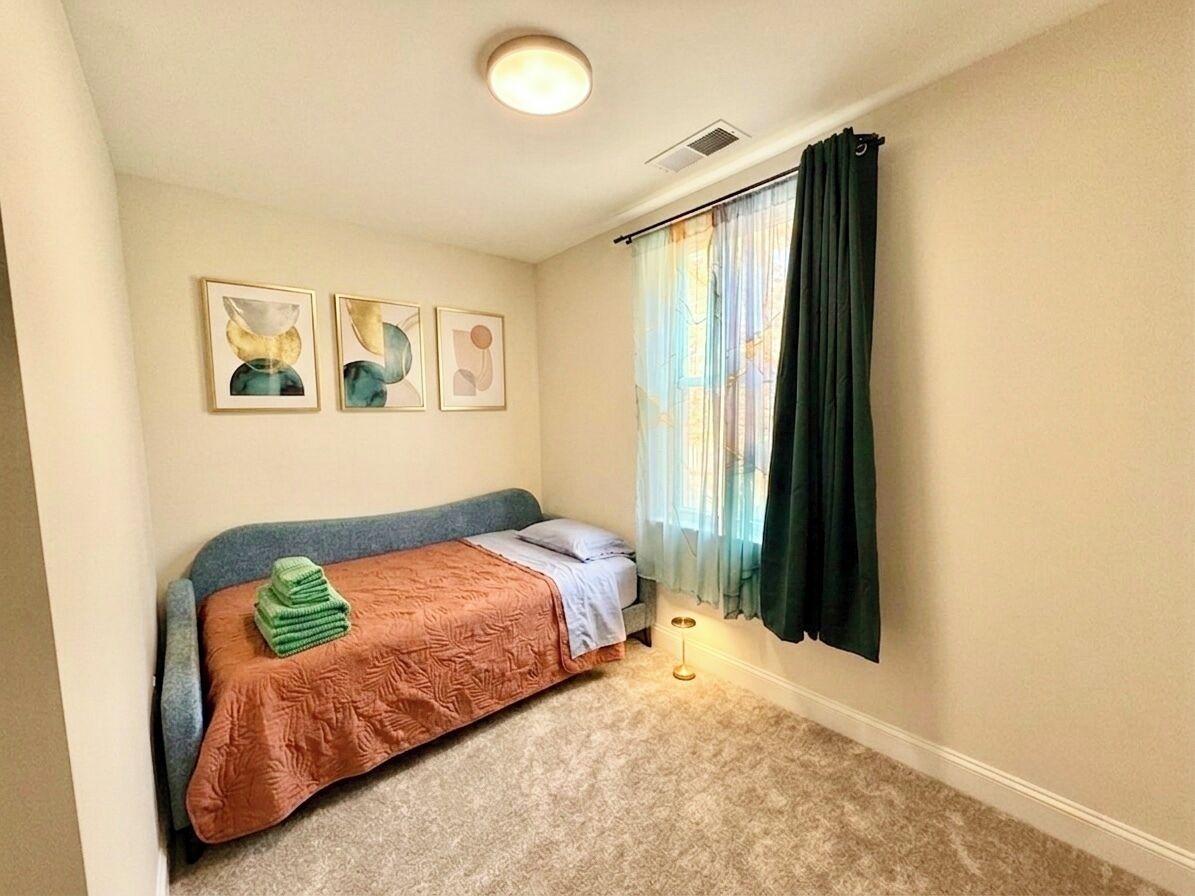 9 habitaciones, escritorio, tabla de planchar con plancha y wifi gratis 