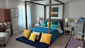9 bedrooms, desk, iron/ironing board, WiFi (free)