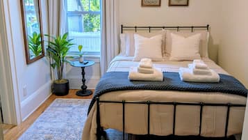 WiFi, bed sheets