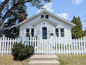 Exterior - White Bear Lake House 3 blocks from Downtown and Lake! (White Bear Lake)