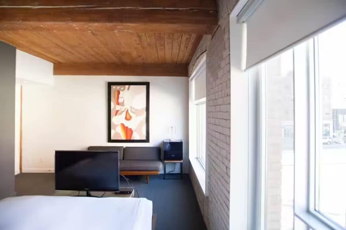 2 dormitorios, tabla de planchar con plancha, Internet y ropa de cama