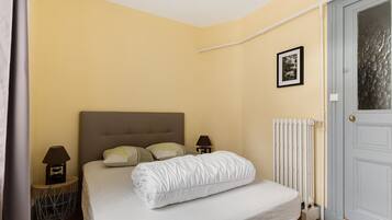 5 Schlafzimmer, Bügeleisen/Bügelbrett, WLAN