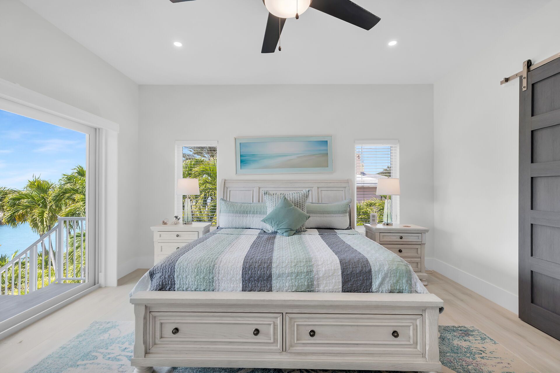 5 bedrooms, WiFi (free), bed sheets