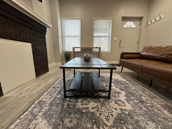 Interior - 2BR Stylish Home Near Short North (Columbus)
