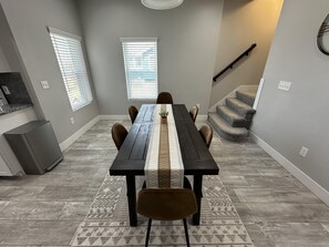Dining - 2BR Stylish Home Near Short North (Columbus)