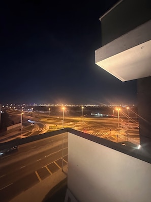 Estudio clásico, balcón, vistas a la ciudad | Vistas desde la habitación