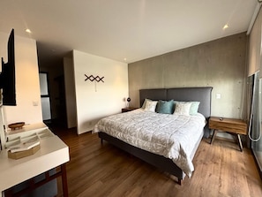 Deluxe-Doppel- oder -Zweibettzimmer | Bügeleisen/Bügelbrett, kostenloses WLAN