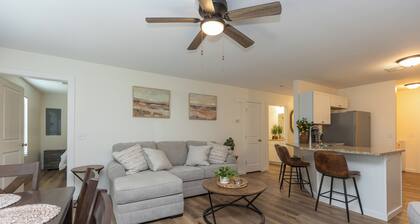 Comfortable 2BR Duplex with Fast WiFi