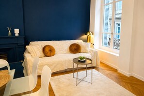 Uklassifisert bilde, 5 av 6, knapp