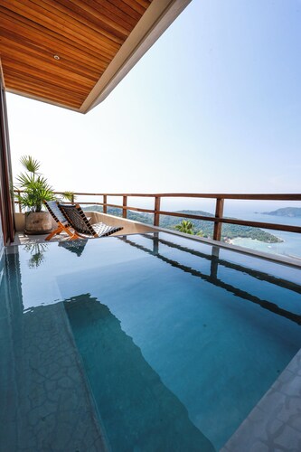 Ocean View Two-Bedroom Villa at Cerro del Vigia