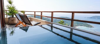 Ocean View Two-Bedroom Villa at Cerro del Vigia