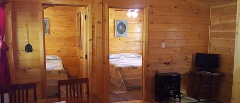 2 Schlafzimmer, Bügeleisen/Bügelbrett, kostenloses WLAN, Bettwäsche