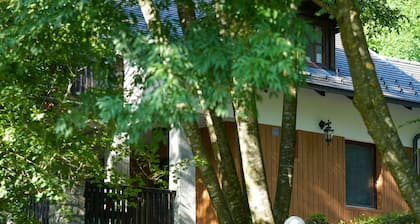 Vila Dolina Mira Private Nature Retreat with River View