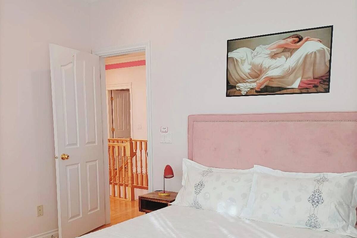 Habitación Confort doble, vistas a la colina | Escritorio, cortinas opacas, sistema de insonorización
