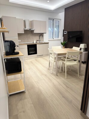 Private kitchen - Vrbo Property (Casoria)