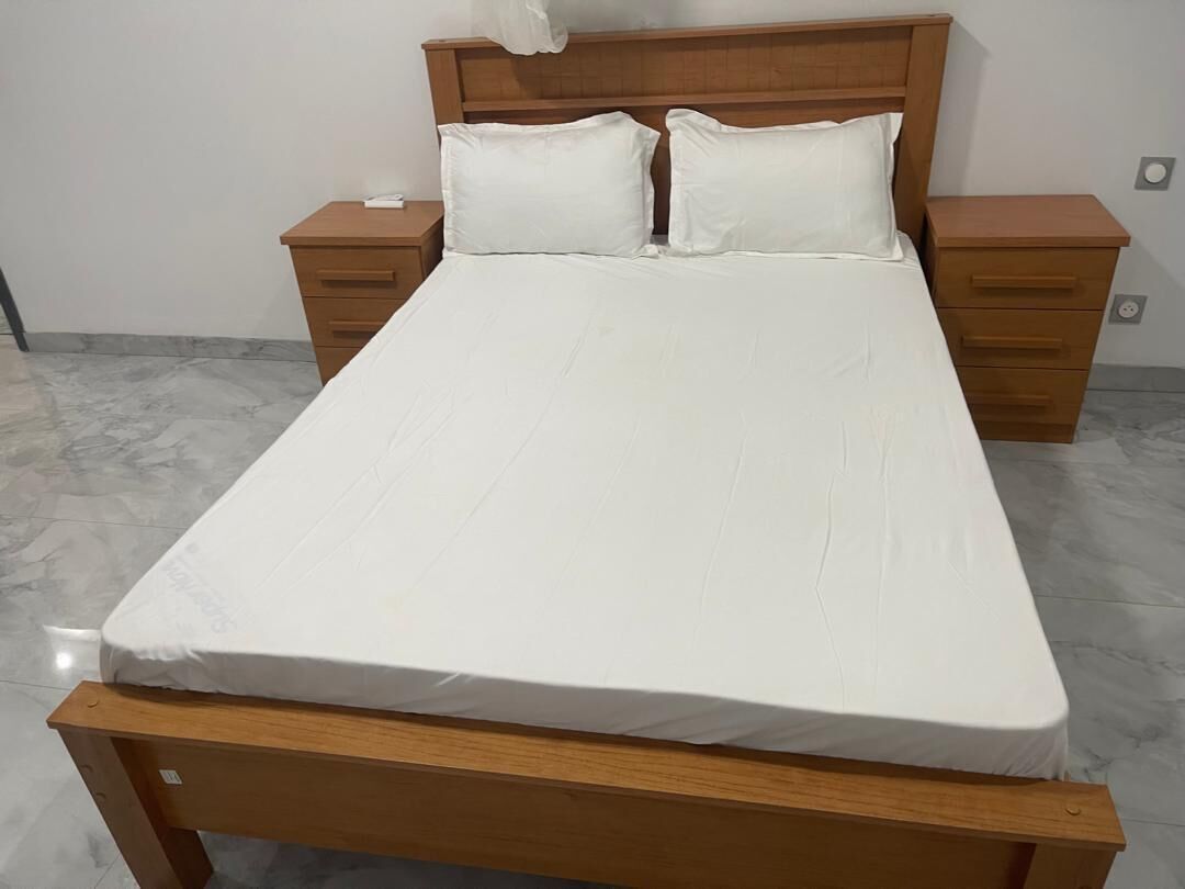 5 bedrooms, free WiFi, bed sheets