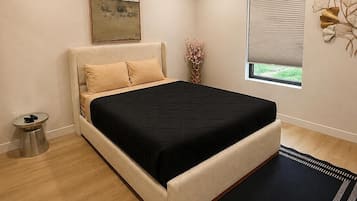 4 chambres, fer et planche à repasser, Wi-Fi, draps fournis