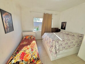 2 bedrooms, WiFi, bed sheets