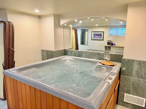 hot tub villa with a sauna room