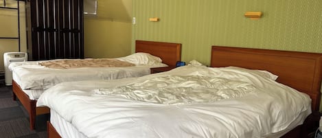1 bedroom, desk, free WiFi
