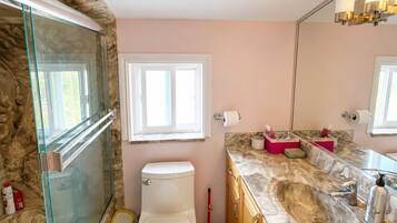 Comfort Double Room, Patio, Hill View | Bathroom | Combined shower/tub, free toiletries, hair dryer, slippers