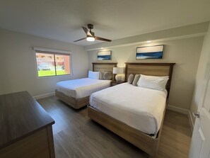 Free WiFi, bed sheets - 2-bedroom deluxe suites in perfect Kissimmee with AC comfort (Kissimmee)