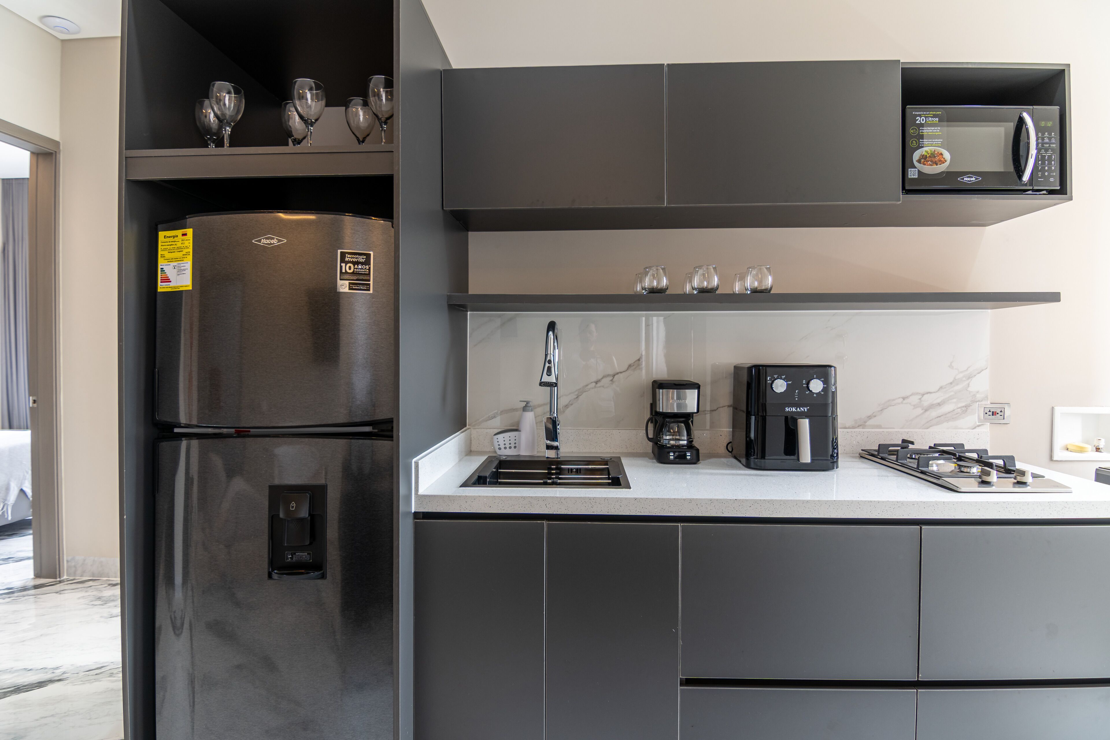Deluxe-Apartment, 2 Schlafzimmer, 2 Bäder, Stadtblick | Eigene Küche