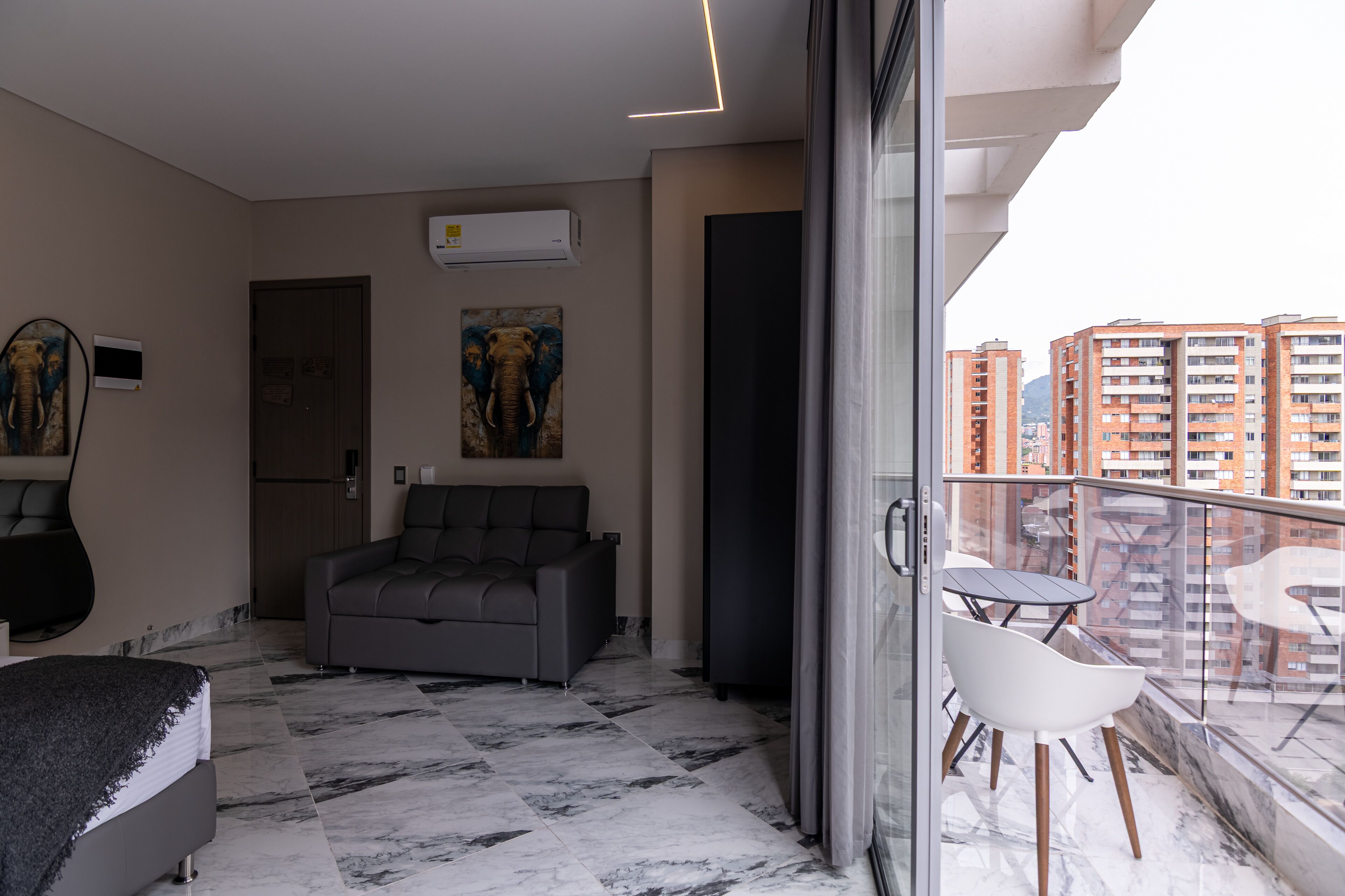 Deluxe Studio, Balcony, City View | Balcony