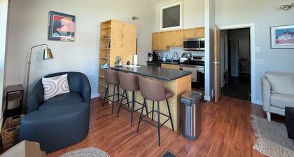 Welcome to The Hanson Hideaway located in the heart of downtown Whitehorse.