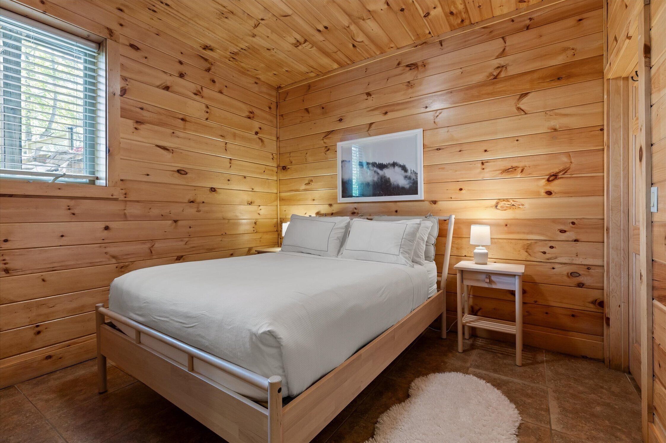4 bedrooms, free WiFi, bed sheets