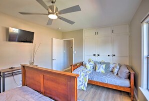 4 Schlafzimmer, Bügeleisen/Bügelbrett, WLAN, Bettwäsche
