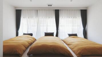 Down comforters, desk, WiFi (free)