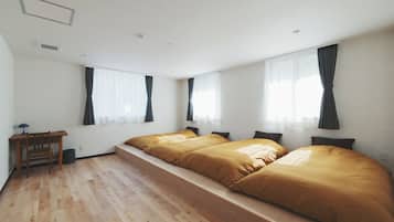 Chambre Quadruple Supérieure, vue fleuve | Couette en duvet d'oie, bureau, Wi-Fi gratuit