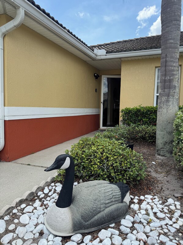 Exterior detail - Ruach Club Peaceful 2BR/2BA Retreat (Poinciana)