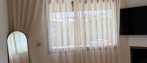 3 Schlafzimmer, Zimmersafe, Bügeleisen/Bügelbrett, Reisekinderbett