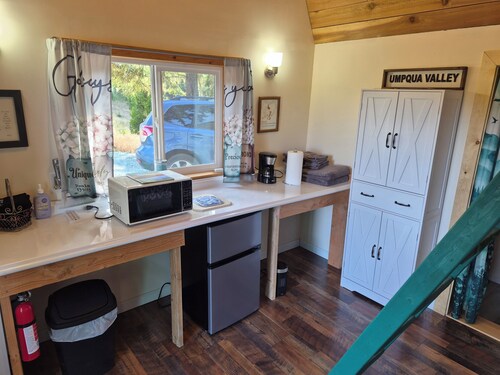 Elk Meadow Hideaway LLC                  Minutes away   Worlds apart