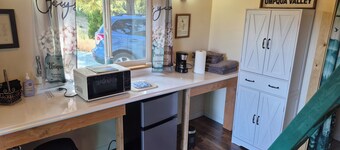 Elk Meadow Hideaway LLC Minutes away Worlds apart
