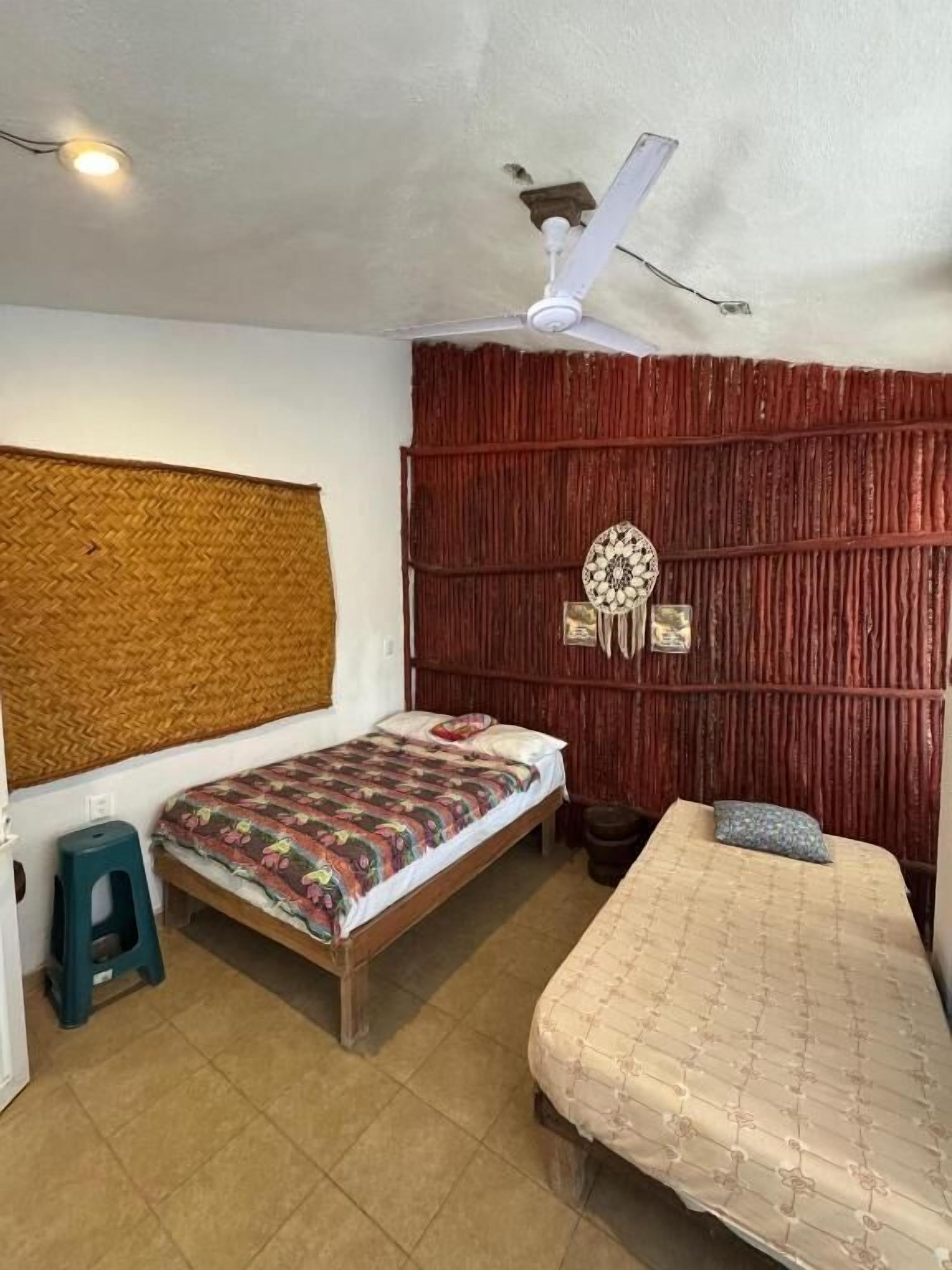 Chambre Triple Standard, balcon, vue cour intérieure | Wi-Fi gratuit