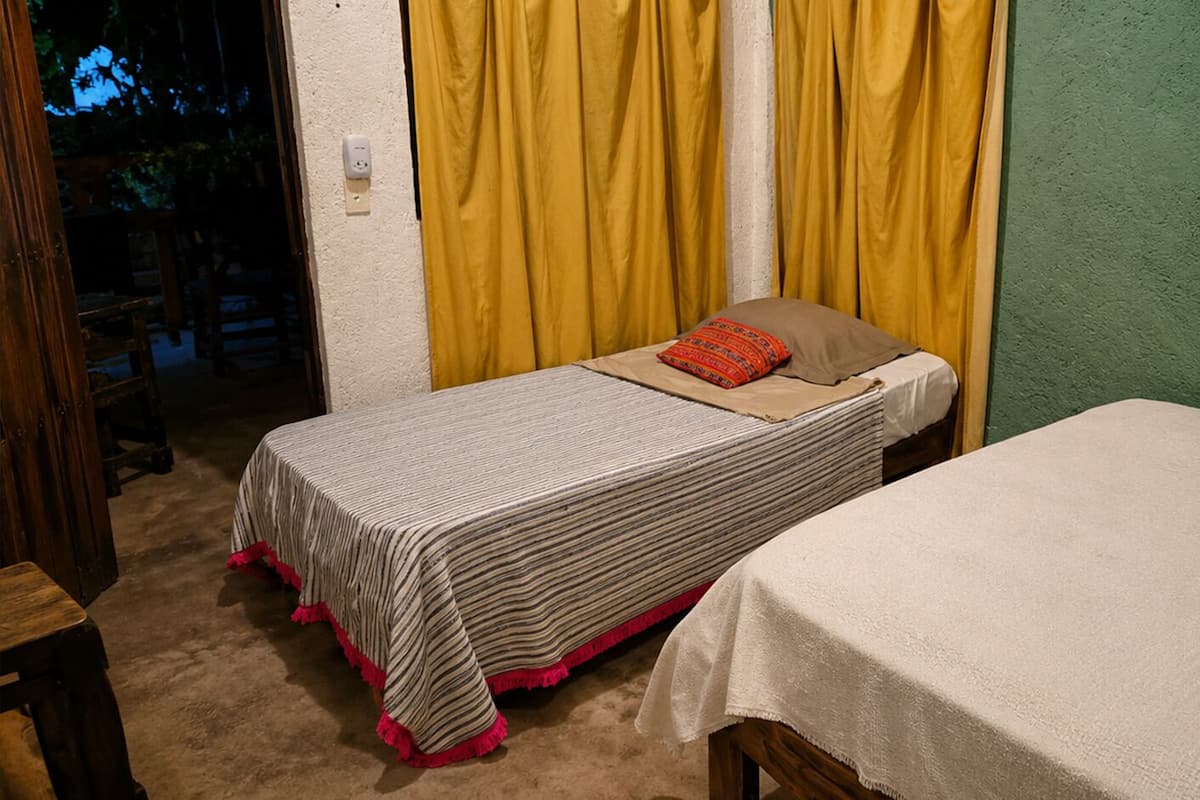Basic Triple Room, Patio, Courtyard View