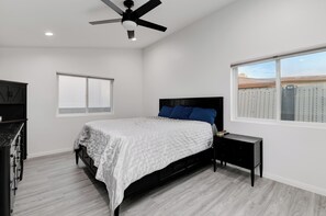 Room - Luxury 2BR Guesthouse Near SDSU & Mission Trails (San Diego)