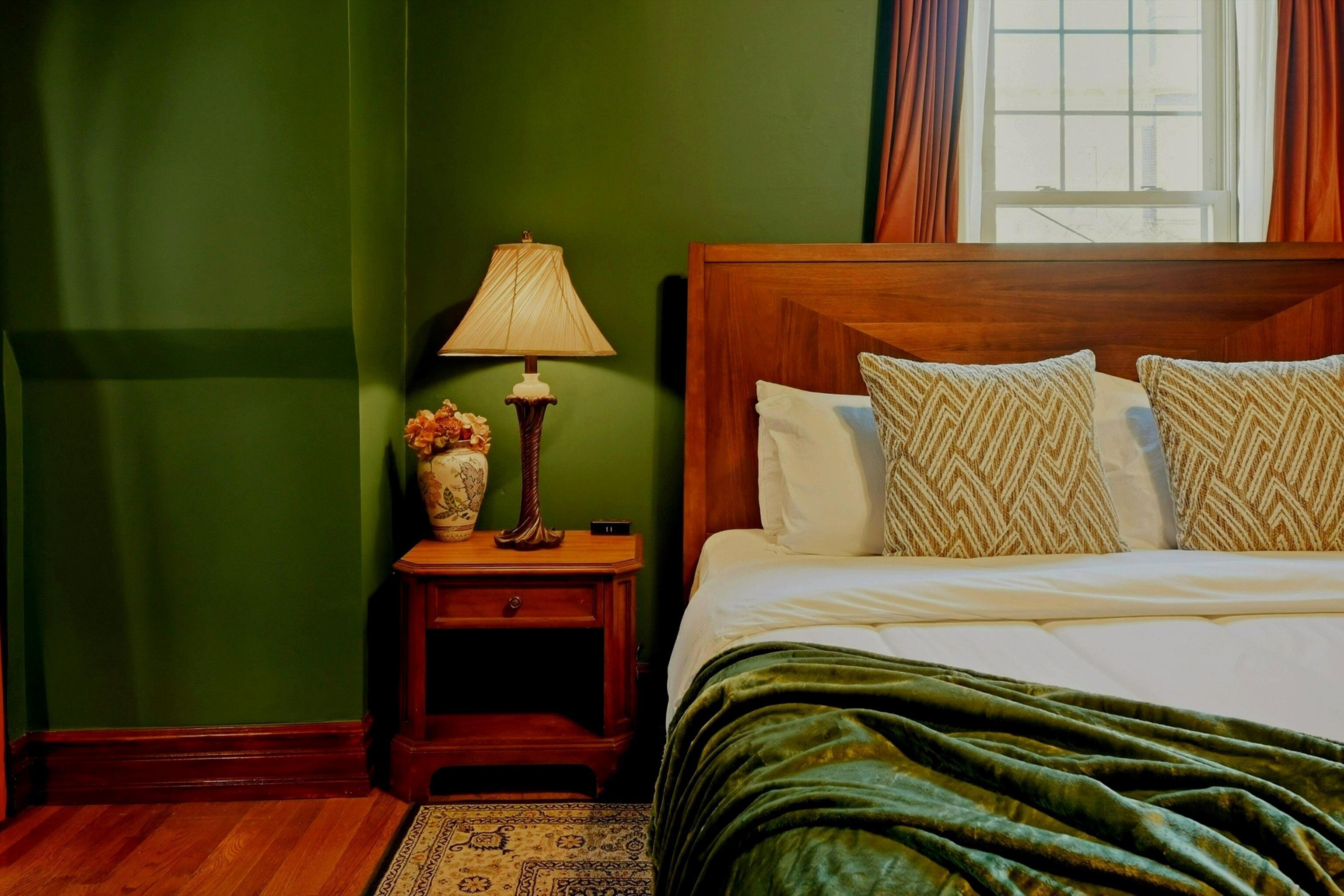 1 bedroom, iron/ironing board, internet, bed sheets