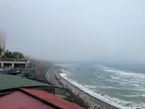Vista para praia/oceano