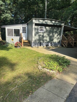 Exterior - 2-bedroom home in delightful Coldwater with AC (Coldwater)