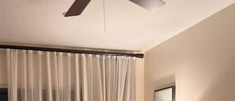 1 bedroom, in-room safe, desk, iron/ironing board