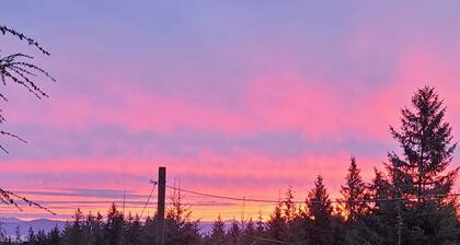 In law suite, perfect for single or couple on the outskirts of Qualicum Beach