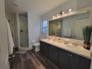 Bathroom - Charming Disney Getaway W/Pvt Bathroom & Entrance (Kissimmee)